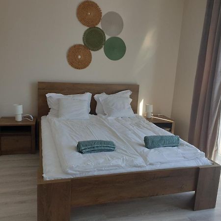 Chill House Apartman Eger Exterior photo