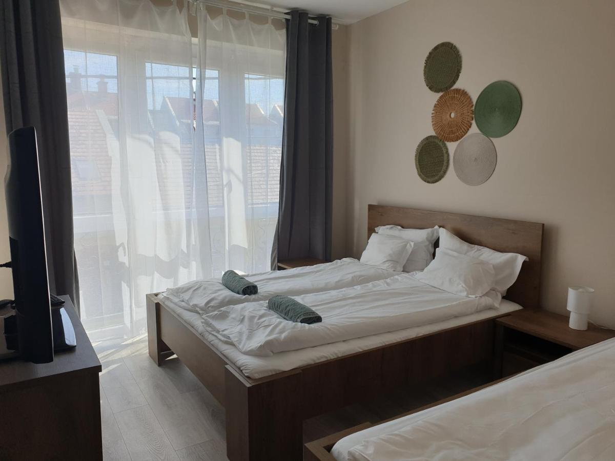 Chill House Apartman Eger Exterior photo